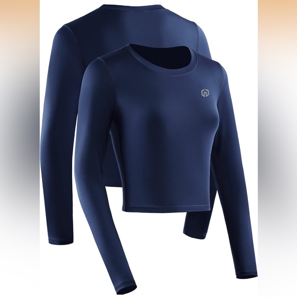 Neleus Crop Top - Picture 4 of 4